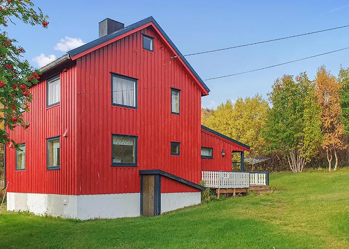 4 Bedroom Awesome In Kongshus Feriehus Kviby